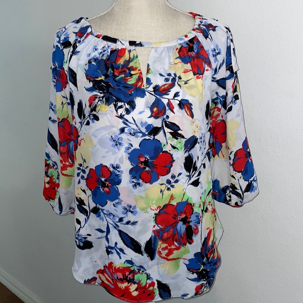 Nygard floral blouse size 8 petite